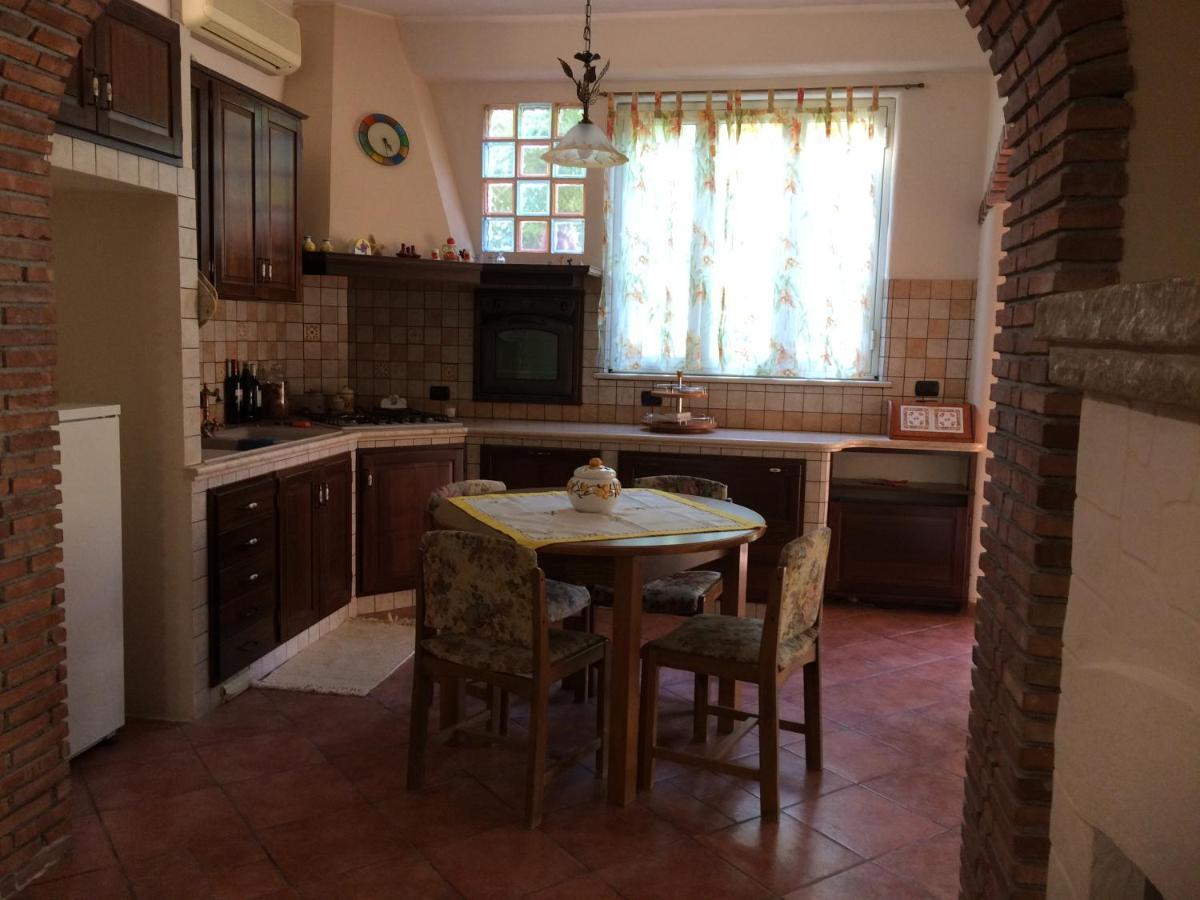 Marinette Bed and Breakfast Barcellona Pozzo di Gotto Eksteriør billede