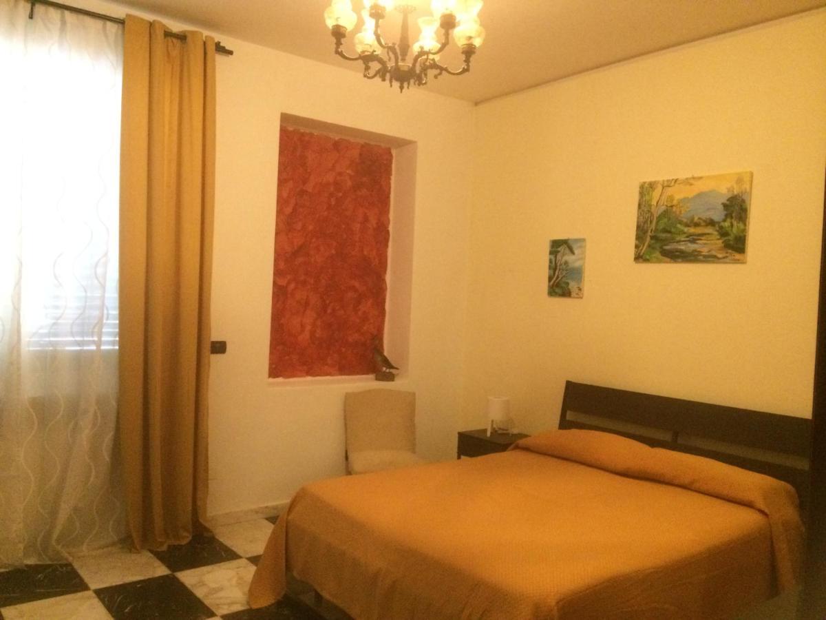 Marinette Bed and Breakfast Barcellona Pozzo di Gotto Eksteriør billede
