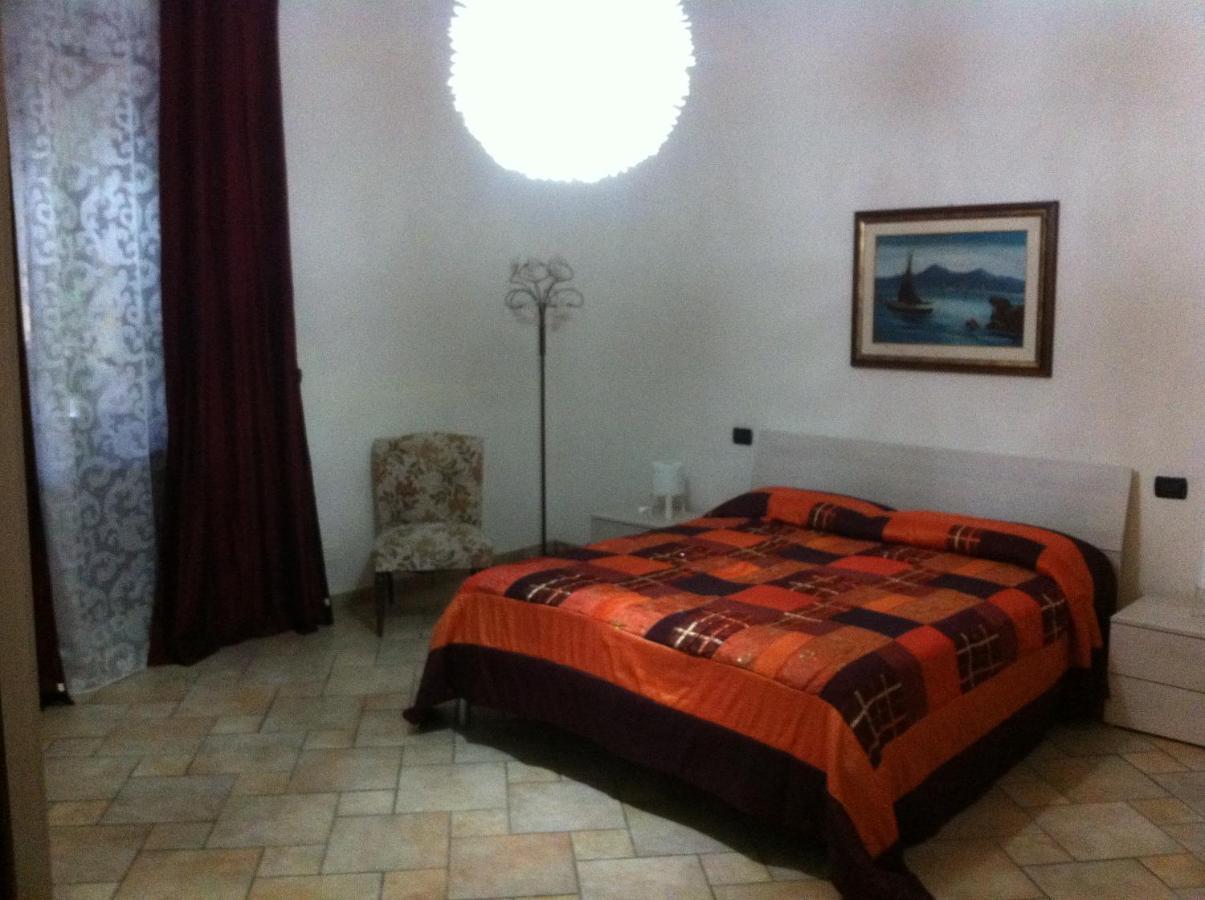 Marinette Bed and Breakfast Barcellona Pozzo di Gotto Eksteriør billede